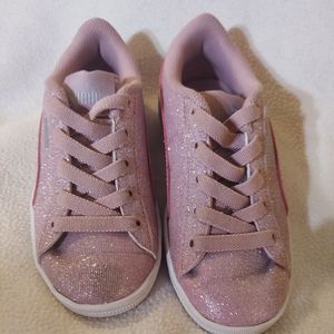 Girls pink sparkly pumas